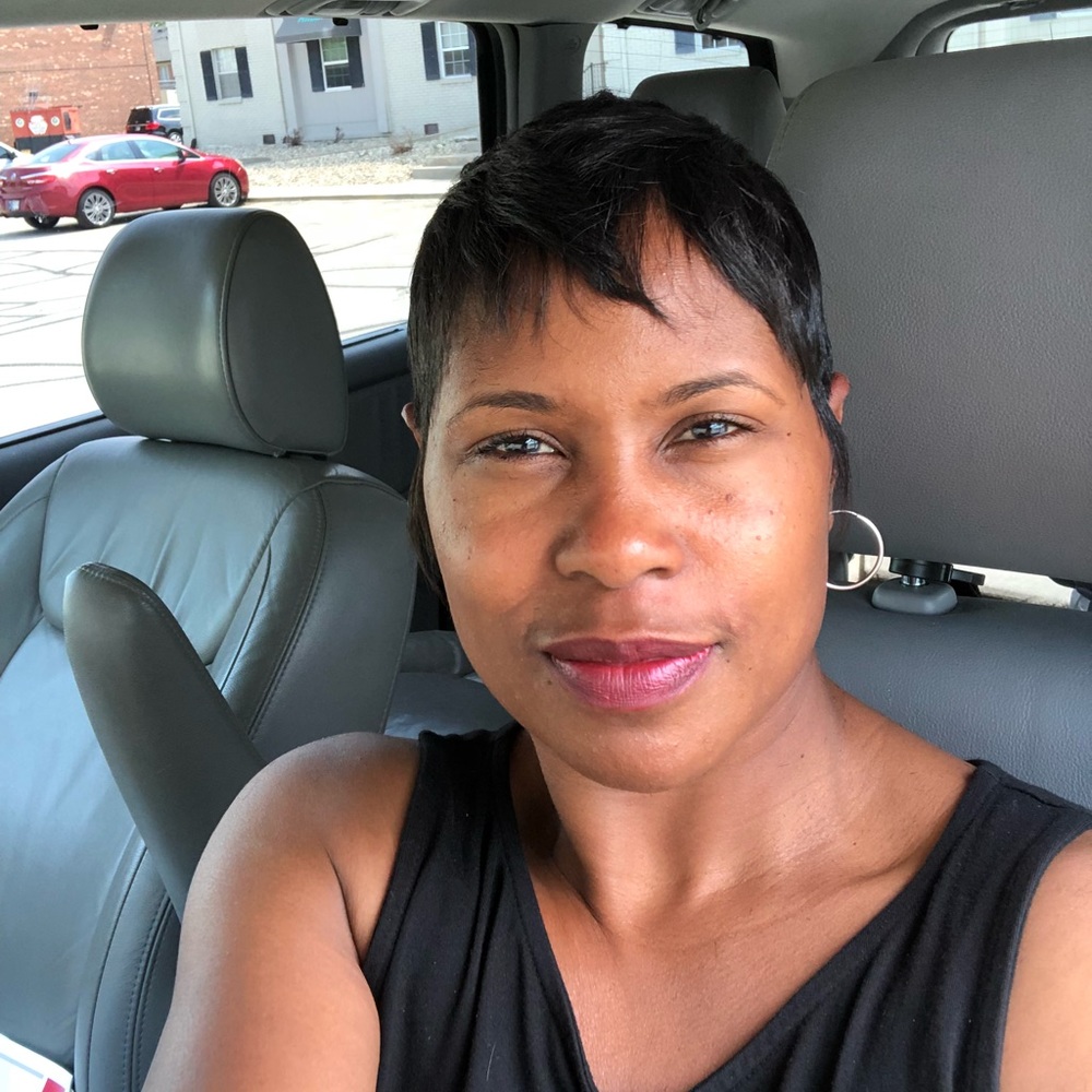 Meet your Posher, Talina